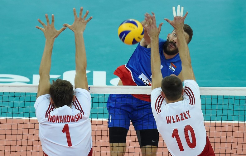 Polscy siatkarze zmietli z parkietu Serbów. Udany początek MŚ