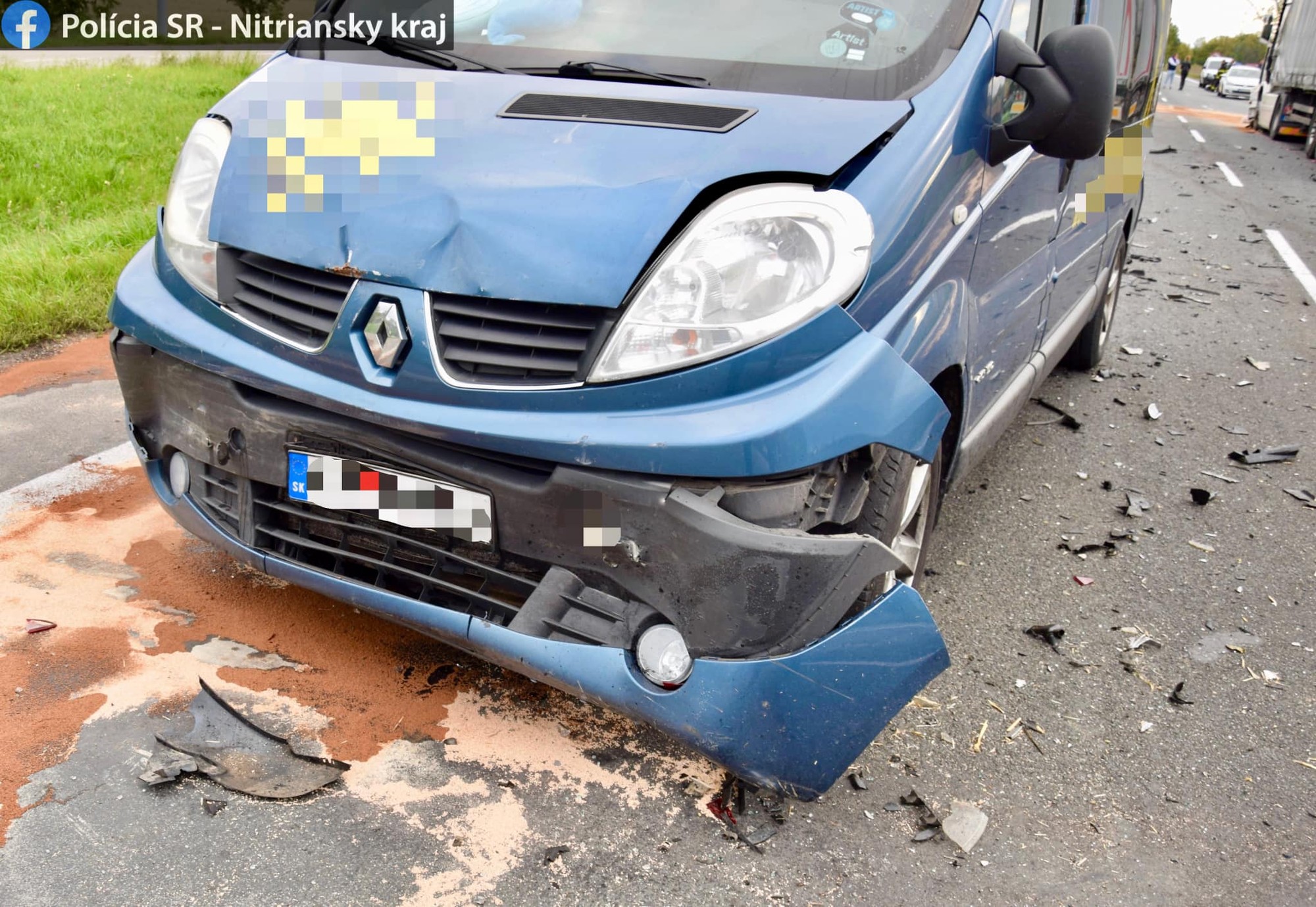 Zrážka pripravila policajtov o kolegu.  