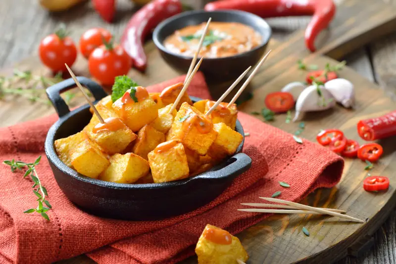 Patatas bravas