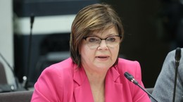 Isabella Leszczyna habla de la pastilla del día después.  Apela al presidente Duda.  