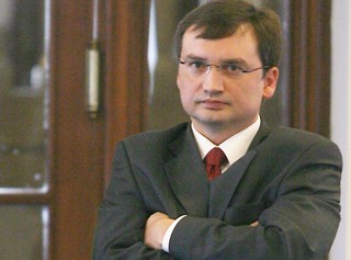 Szef MSWiA: Zbigniew Ziobro będzie starał się uniknąć przesłuchania przed komisją ds. Pegasusa