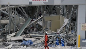 Tržni centar posle razornog zemljotresa u Japanu
