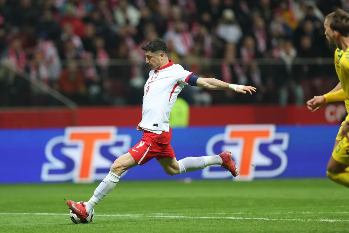 Początek walki o mundial. Wymęczone zwycięstwo Polaków