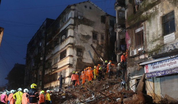 Mumbai, srušila se zgrada