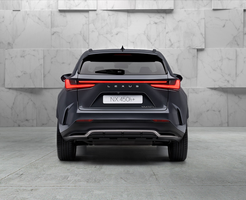 Lexus NX 2 generacja 2021 rok