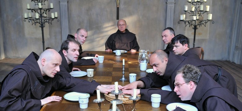 "Siła wyższa" lepsza niż "Życie nad rozlewiskiem"