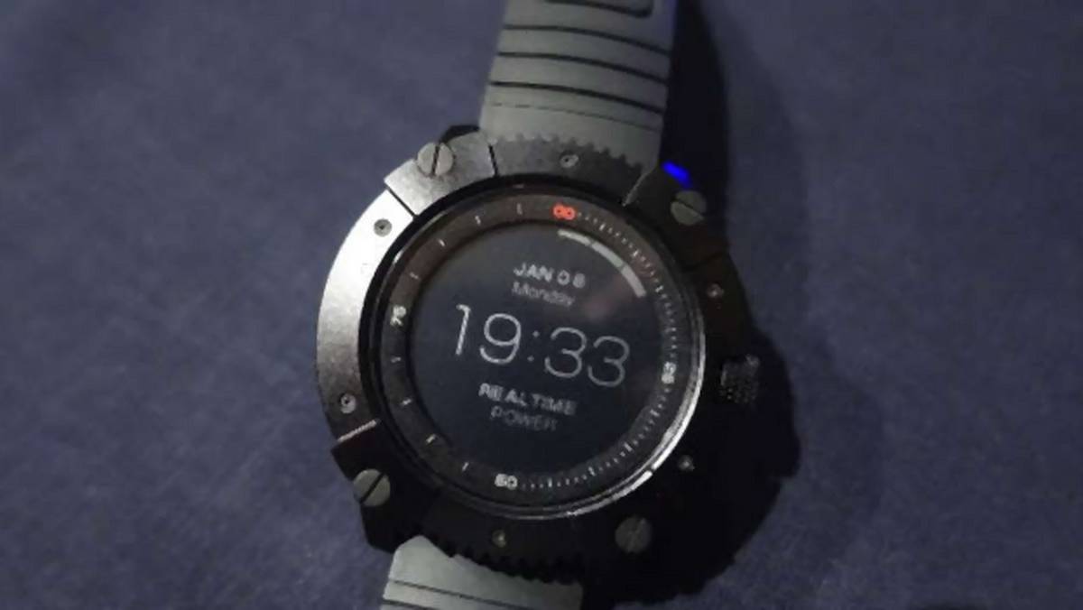 PowerWatch X – niecodzienny smartwatch w Las Vegas (CES 2018)