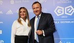 Żona prezesa TVP w koszuli gwiazdy TVN. Joanna Kurska zaskoczyła na salonach