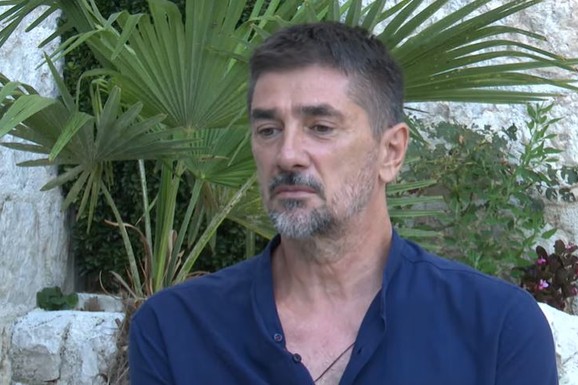VOJIN ĆETKOVIĆ ISKRENO O KARIJERI I ŽIVOTU: "Malo je ljudi moje generacije ostalo u dobroj fizičkoj i mentalnoj formi i još uvek kreativno"