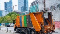 ile zarabia kierowca śmieciarki? tyle dostaje "na rękę"