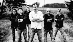 Afera w Świebodzicach. Grabaż przerwał koncert Strachów Na Lachy. Jeden z widzów spadł na kobietę na wózku inwalidzkim