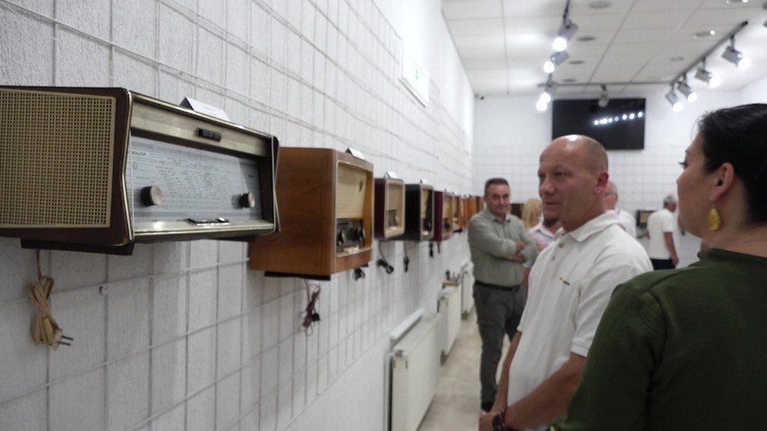 Aparat iz doba ex YU foto RINA