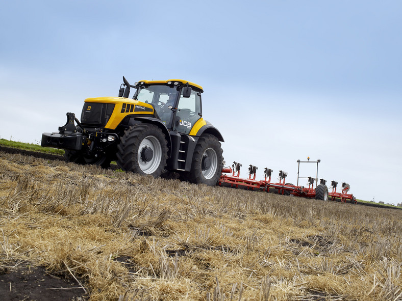 JCB Fastrac 8310 - Cena 960 000 zł