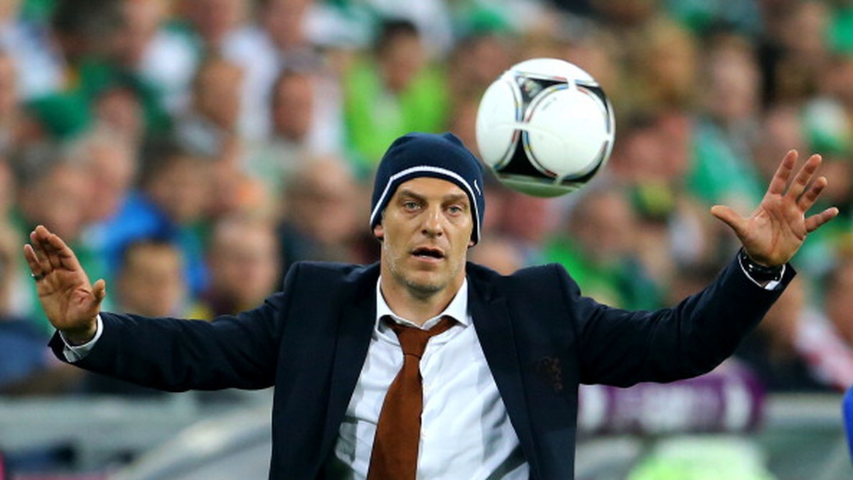 Wełniana czapka przynosi szczęście chorwackiemu trenerowi Slavenovi Bilicovi oraz jego piłkarzom. Szkoleniowiec miał ją na głowie w wygranym 3:1 meczu z Irlandią w Poznaniu.