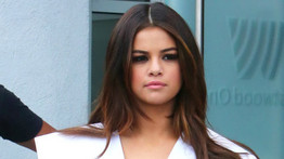 Jó hír: végre hazatérhetett a kórházból Selena Gomez – fotó