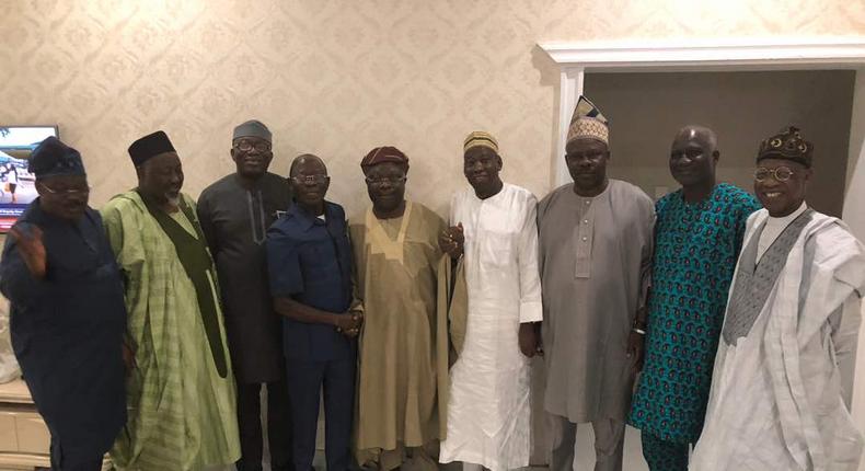 Omisore poses for pictures with APC chieftains after a meeting in Osogbo 