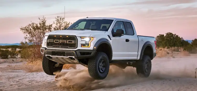 Ford F-150 Raptor daje pokaz swoich możliwości