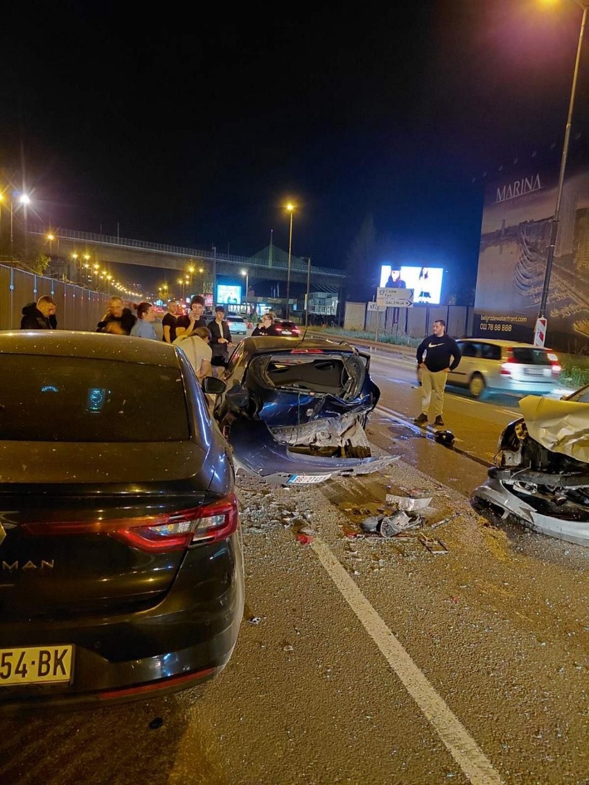 Lančani sudar kod Sajma