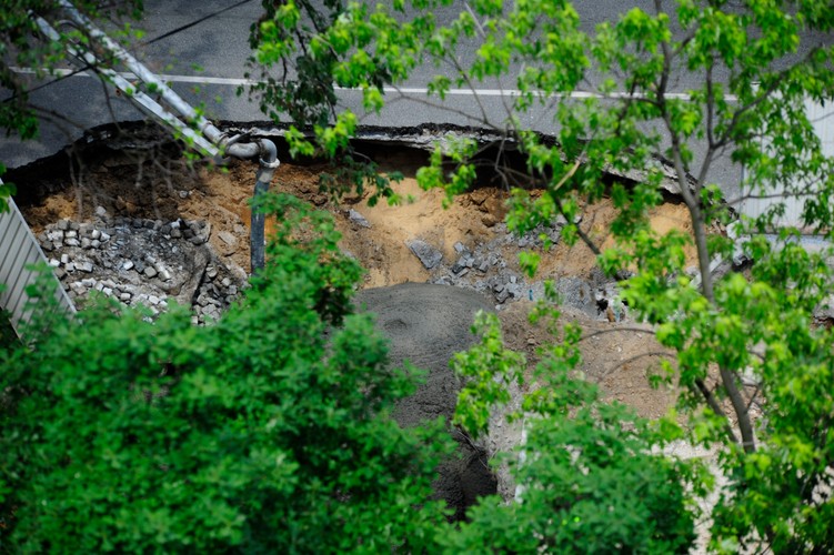 Zapadła się ulica Targowa w Warszawie