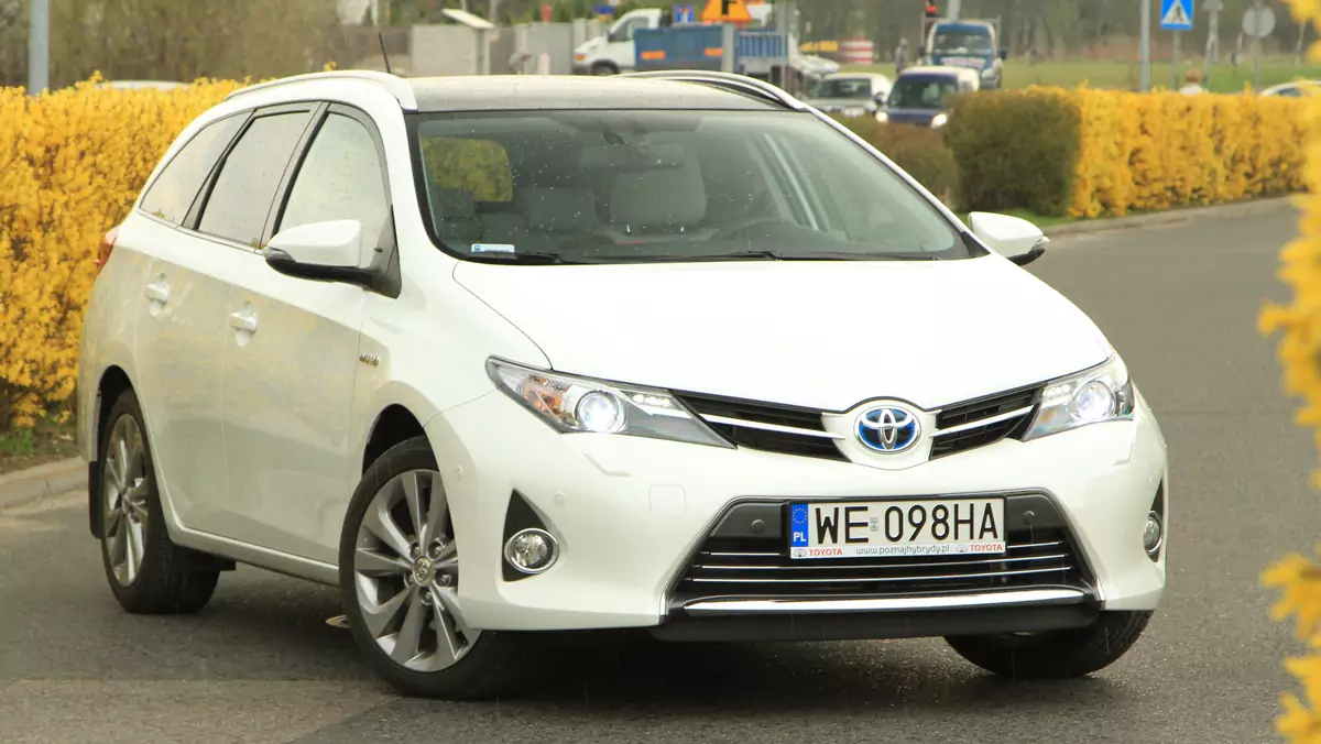 Toyota Auris Hybrid