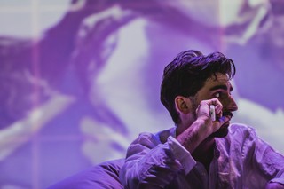 „Tata wiesza się w lesie”. Nowa odsłona spektaklu w Studio teatrgalerii