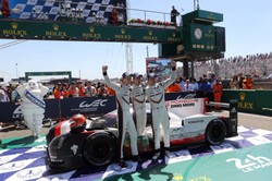 24-godziny Le Mans: Trzecie z rzędu zwycięstwo Porsche