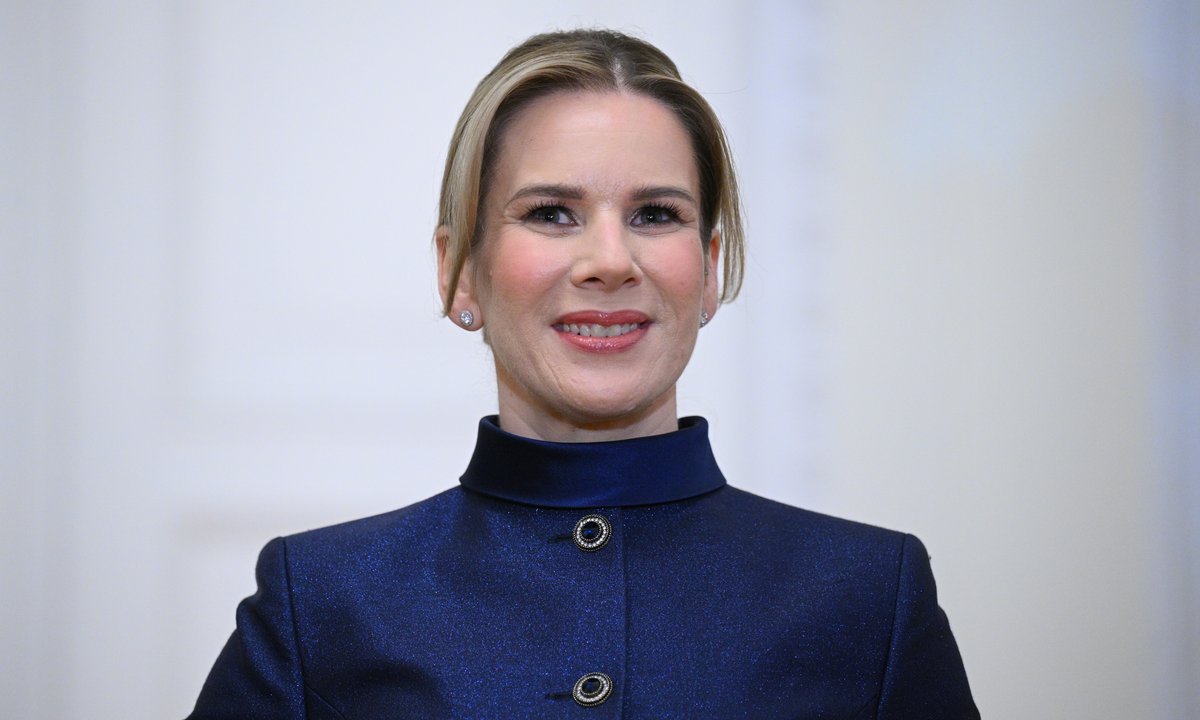 Marta Nawrocka zaliczyła modową wpadkę. Stylistka: nietrafiony fason