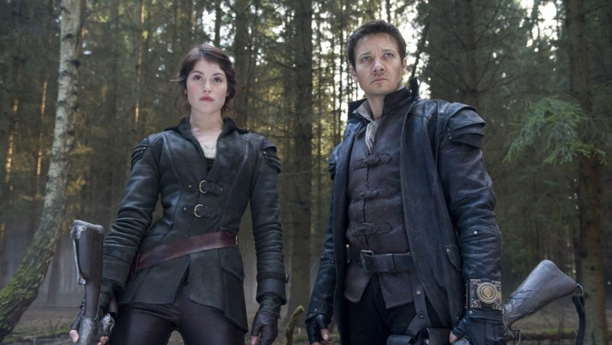 Jeremy Renner cieszy się, że to właśnie Gemma Arterton wystąpiła u jego boku w filmie "Hansel i Gretel: Łowcy czarownic".