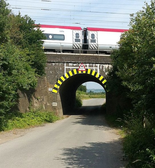 Miejsce napadu w pobliżu mostu kolejowego w okolicy Mentmore (fot. Spborthwick, na licencji CC BY-SA 3.0)