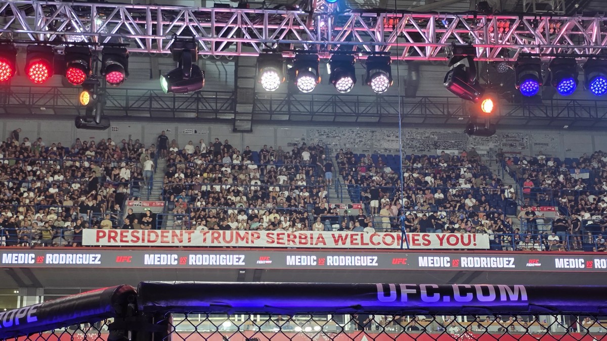 Transparent upućen Donaldu Trampu, UFC