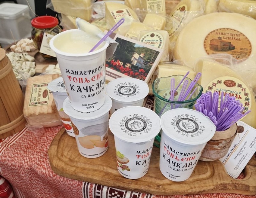 Monasi manastira Sukovo kod Pirota prave specijalitete