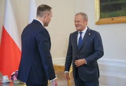 Tusk o wecie prezydenta do ustawy wiatrakowej. "Zła wola lub koszmarna niekompetencja"