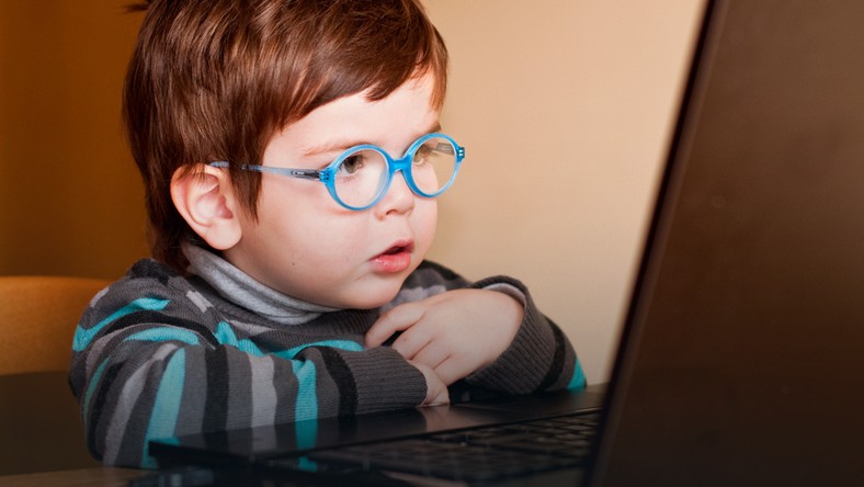 O Zgubnych Skutkach Zezwalania Dzieciom Na Oglądanie