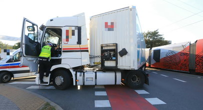 Straszny finał niegroźnej kolizji we Wrocławiu. Ratownicy byli bezradni