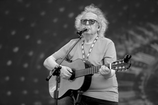 Zmarł Tadeusz Woźniak. Wykonawca kultowej piosenki 'Zegarmistrz światła'