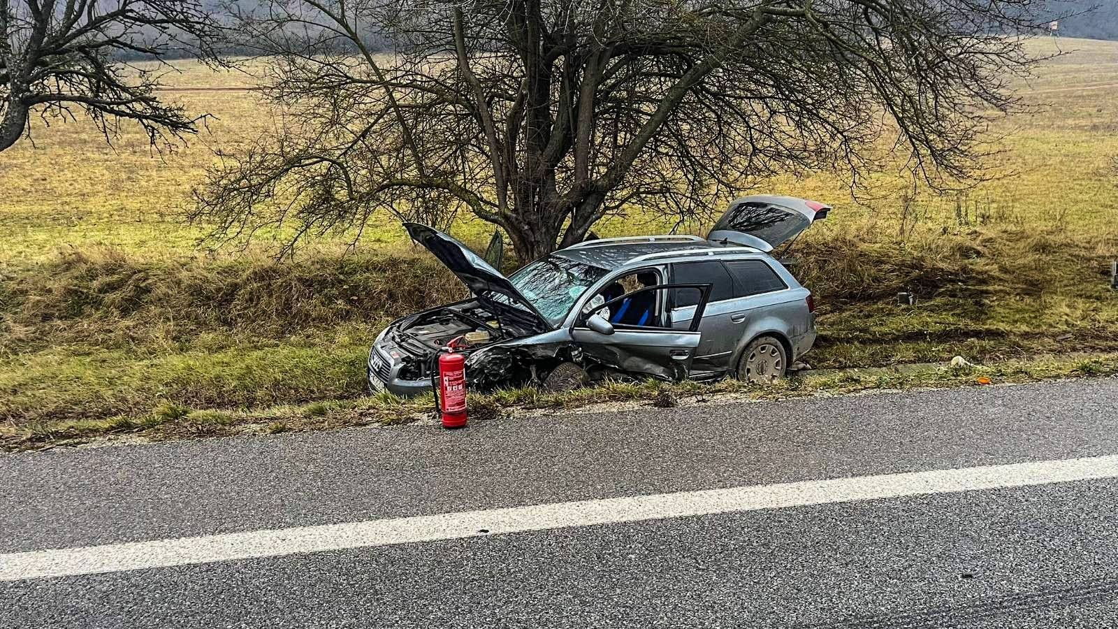 Nehoda pri Krásnohorskom Podhradí.