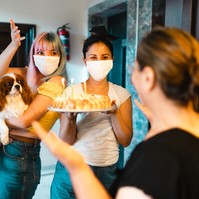 Koronavírus: rosszul végződött Budapesten egy születésnap