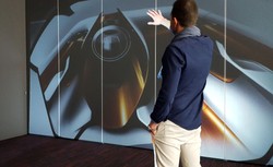 Polski projektant syrmy otwiera firmę w Łodzi. Tworzy dwa nowe samochody... [WIDEO]