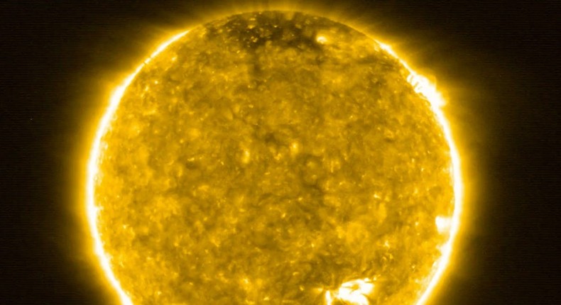 A scientist's mesmerizing animation shows how our entire solar system ...