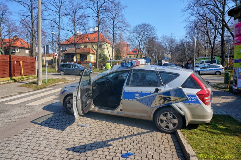 Ford staranował radiowóz w Gliwicach