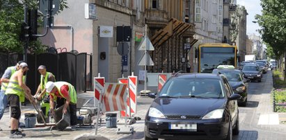 Nowe skrzyżowanie w Łodzi już w remoncie. Sienkiewicza i Nawrot z gigantycznymi korkami. Autobusy MPK opóźnione