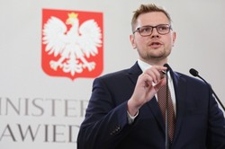 Woś: Skandaliczne oświadczenia ambasad to złamanie konwencji wiedeńskiej