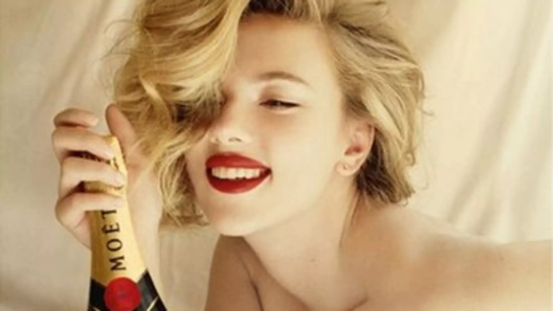 Nowa kampania ze Scarlett Johansson: szampan Moet & Chandon!
