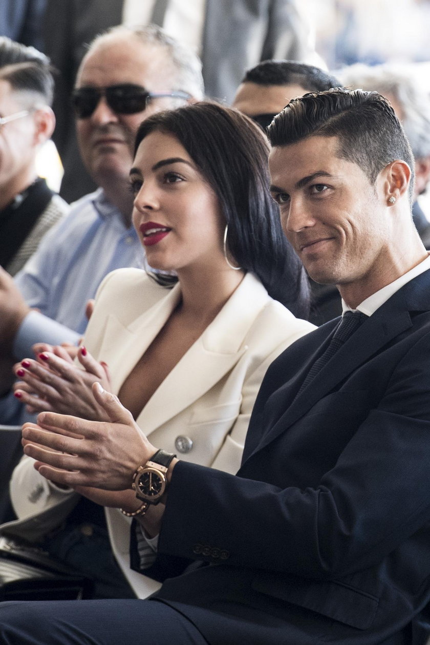Cristiano Ronaldo znów ojcem! Surogatka urodziła mu bliźniaki