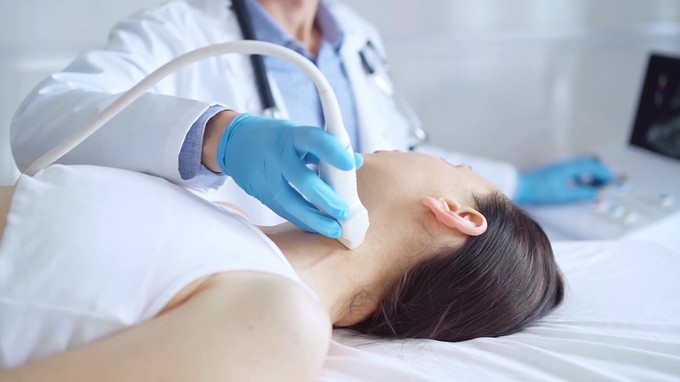 Nem kizárólag a laborlelet a döntő a pajzsmirigyzavarok diagnosztizálásában