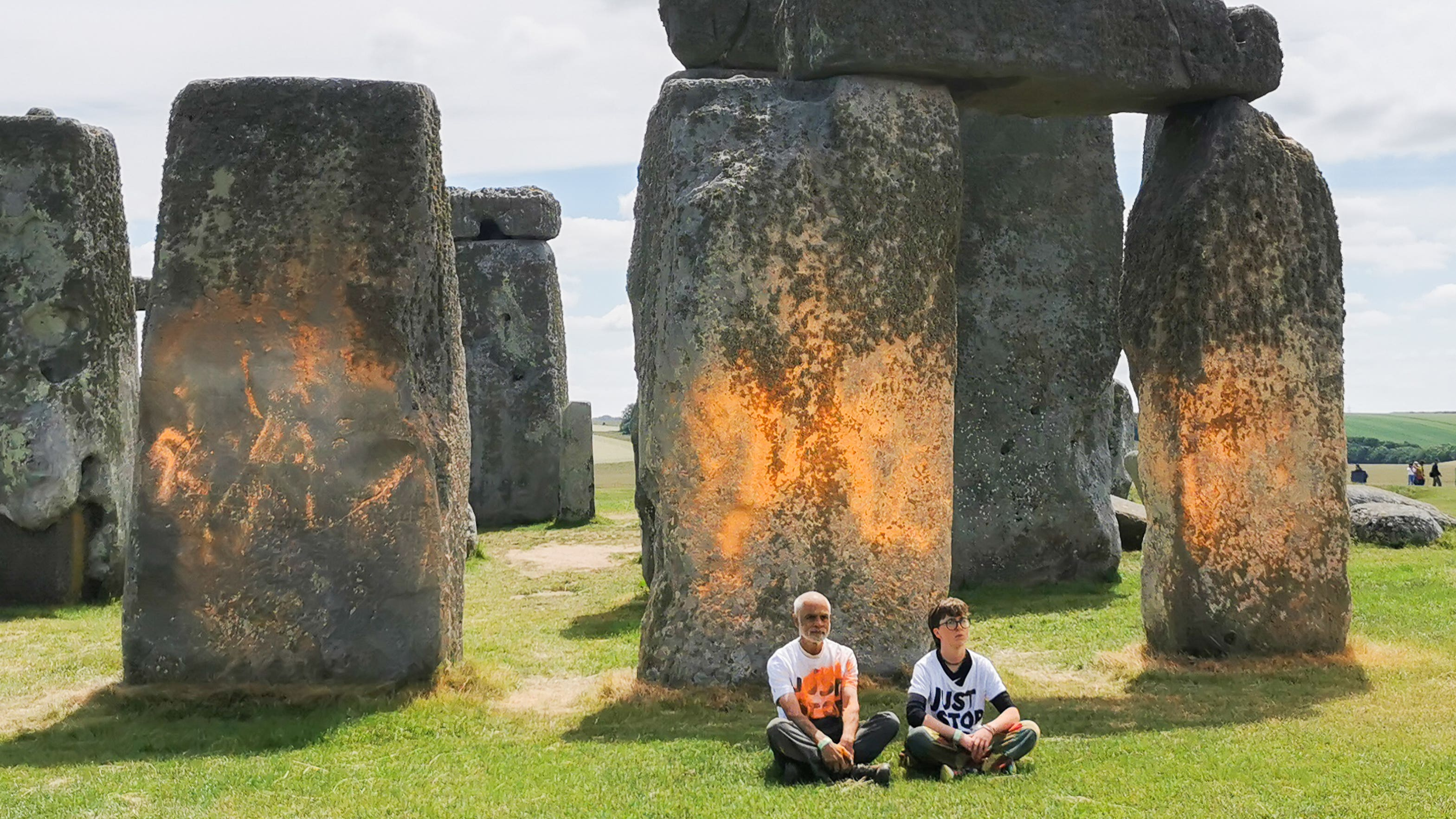Stonehenge orange powder protest: 3 activists cleared of vandalism