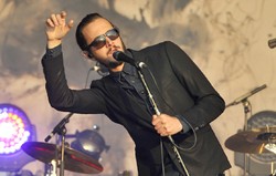 Editors jak z filmu noir. Stylowy klip Brytyjczyków