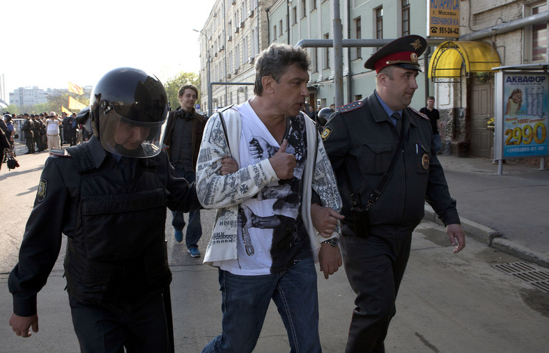 Aresztowanie Niemcowa w maju 2012 r. 