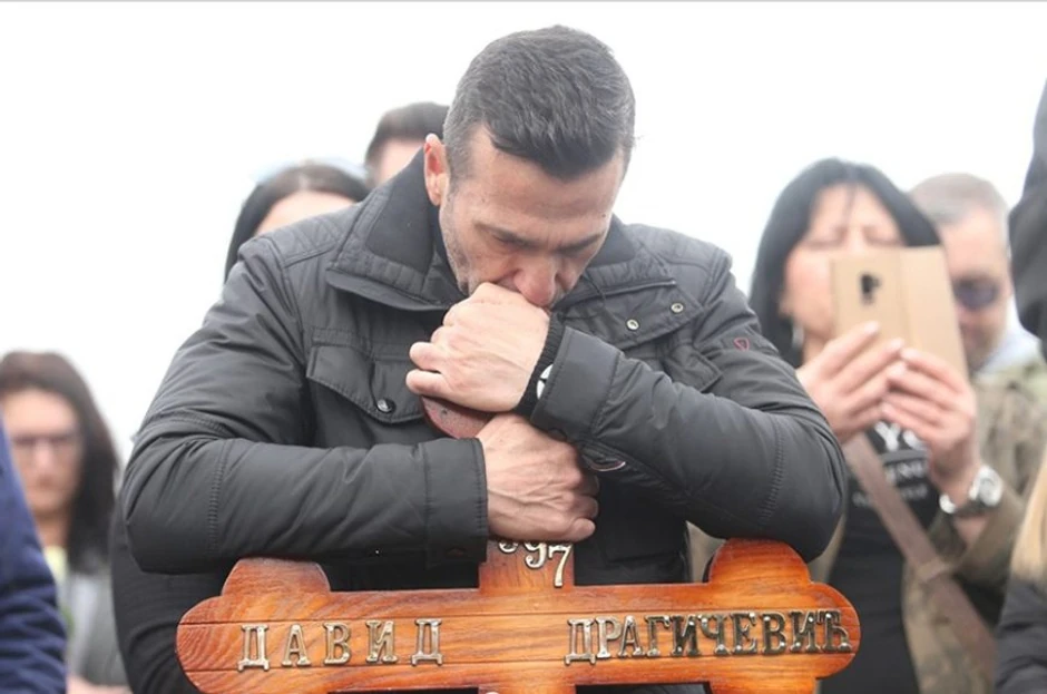 Davor Dragičević na sahrani sina Davida