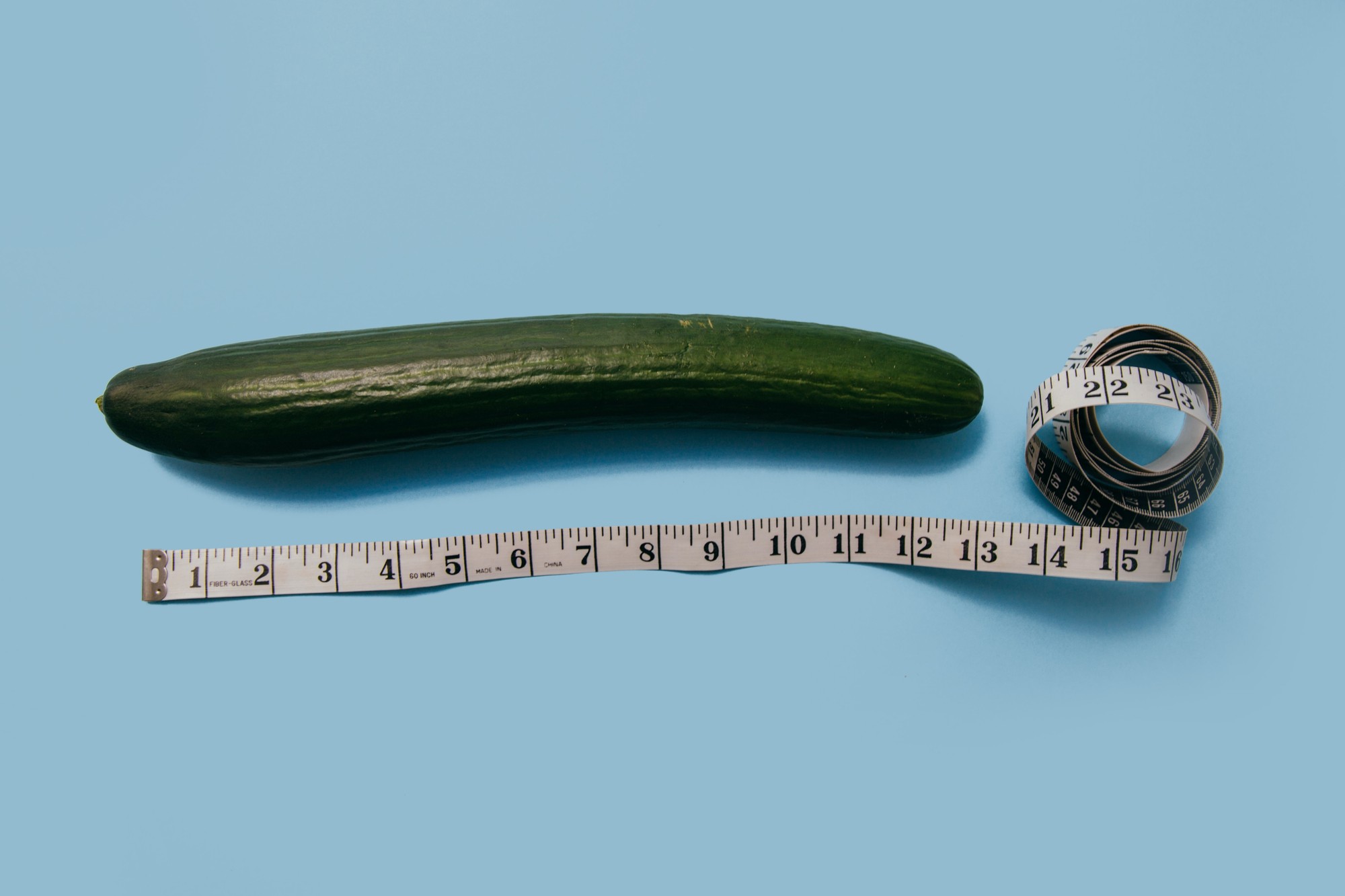 Mužovi sa zmenšil penis takmer o 4 centimetre.